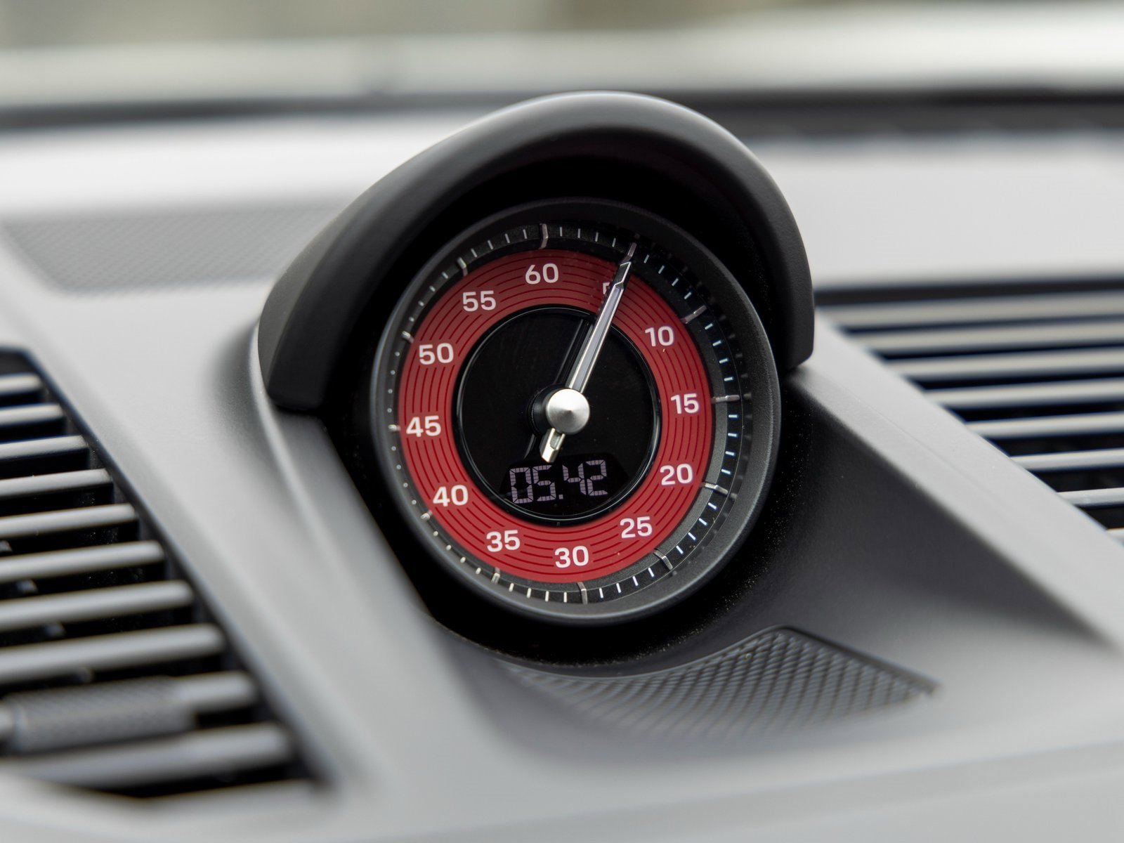 Certified 2022 Porsche 911 Targa 4 GTS image 38