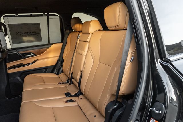New 2026 Lexus LX 600 4WD w/ Luxury Package image 8