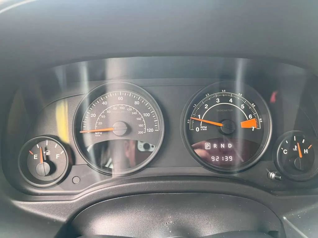 Used 2017 Jeep Patriot Latitude FWD image 34
