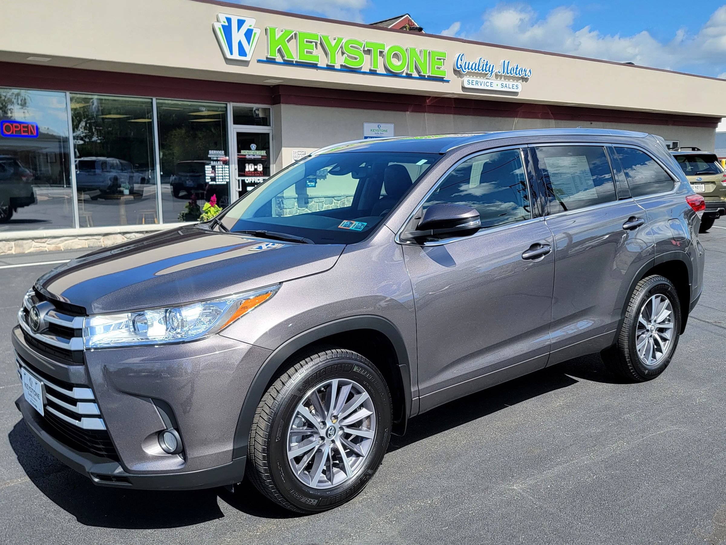 Used 2017 Toyota Highlander XLE