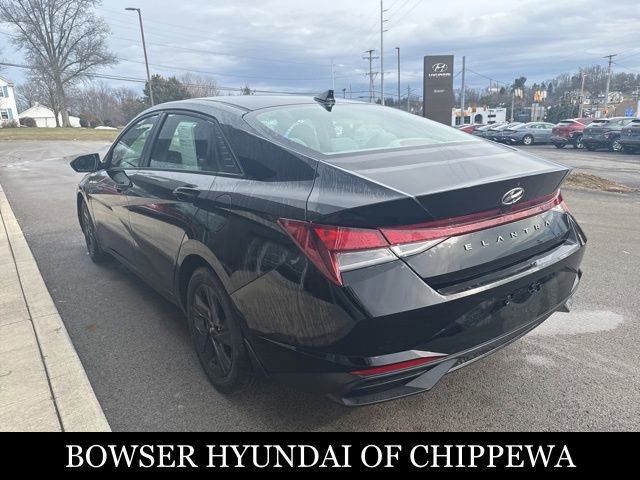 Used 2021 Hyundai Elantra SEL w/ Convenience Package image 5