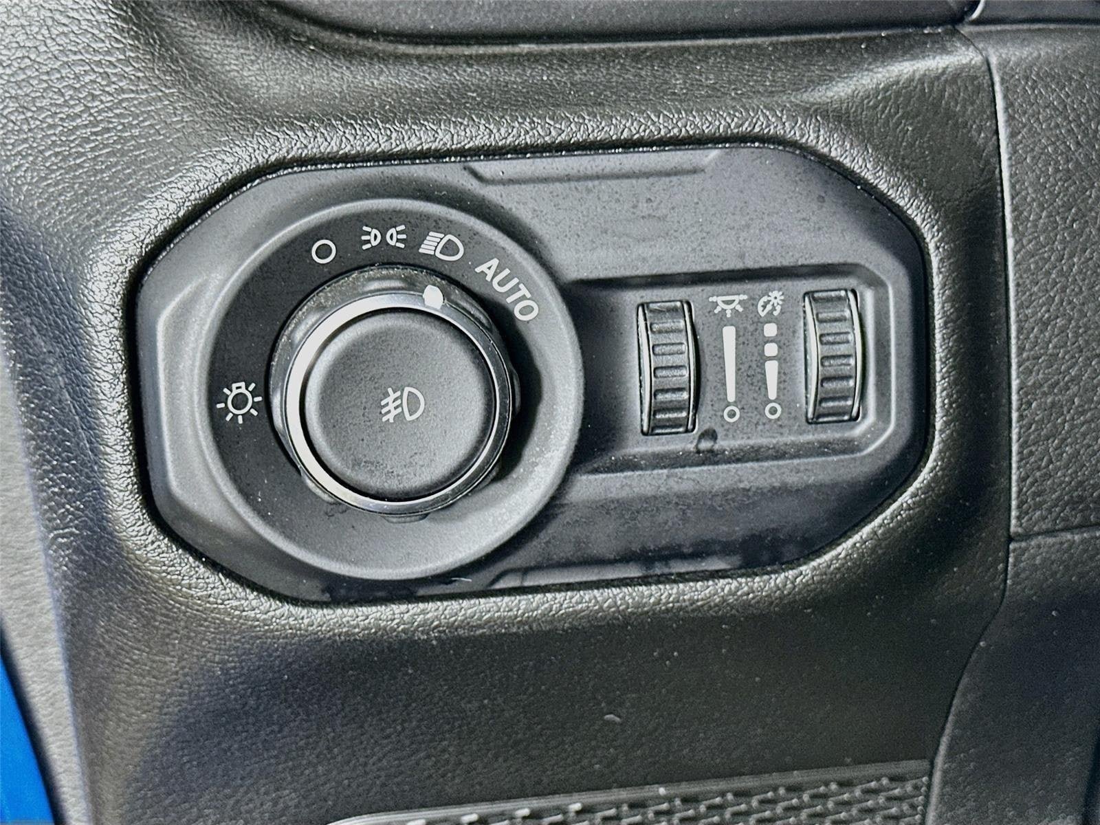 Used 2022 Jeep Wrangler Unlimited Sport AWD/4WD image 10