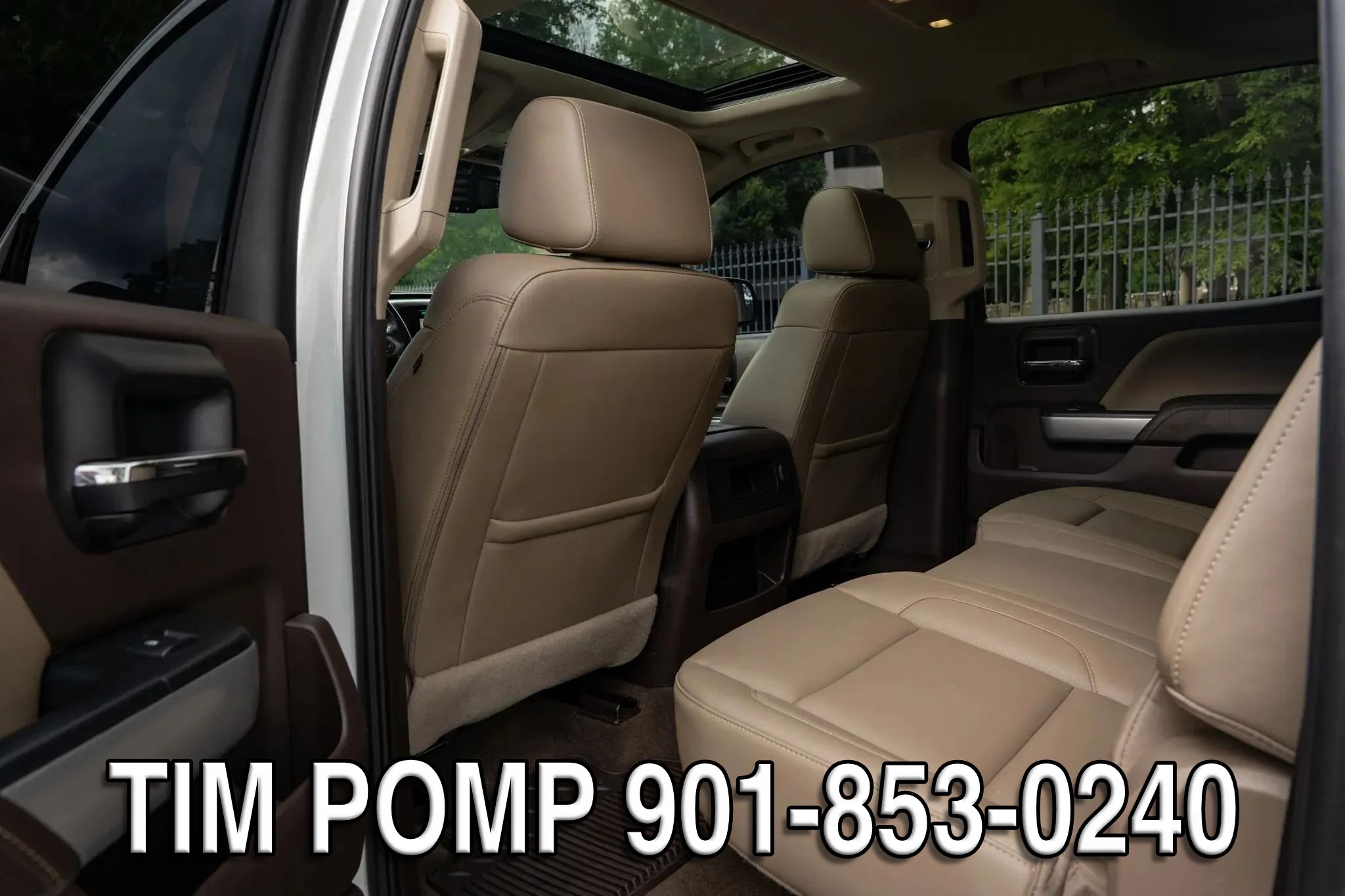 Used 2018 Chevrolet Silverado 1500 LTZ Z71 w/ LTZ Plus Package AWD/4WD image 13
