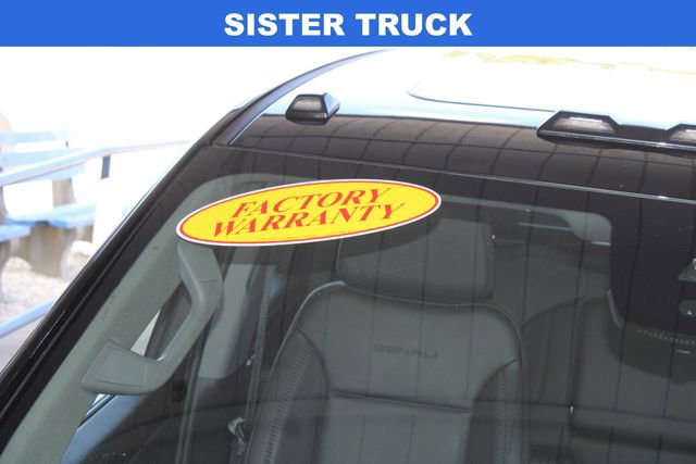Used 2025 GMC Sierra 3500 Denali w/ Denali Reserve Package image 30
