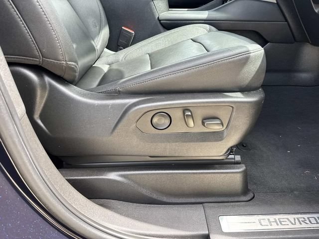 Used 2022 Chevrolet Tahoe Z71 w/ Luxury Package AWD/4WD image 48