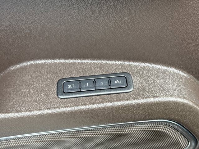 Used 2016 Chevrolet Suburban LTZ AWD/4WD image 18
