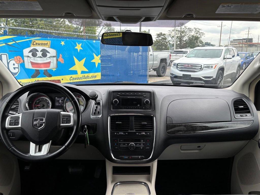 Used 2012 Dodge Grand Caravan Crew FWD image 20