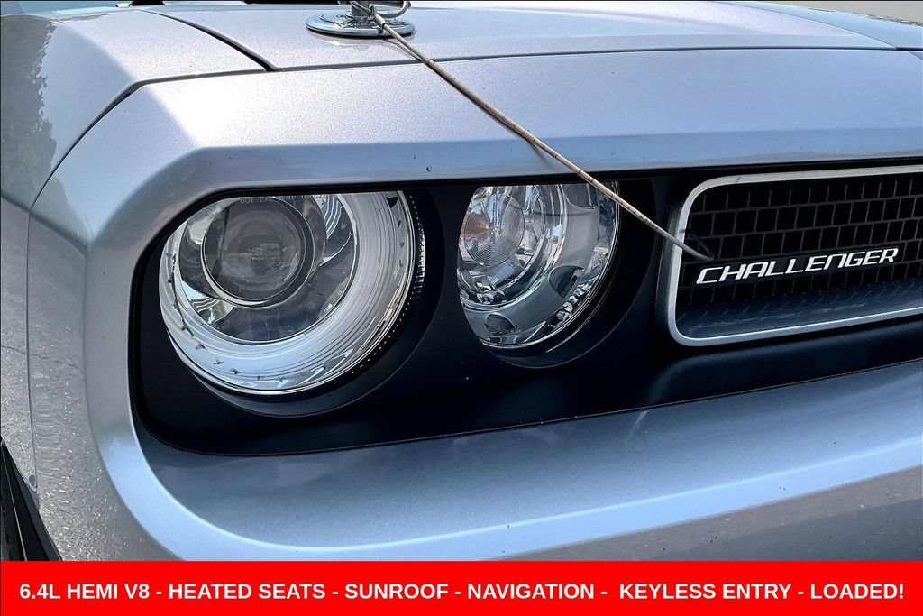 Used 2014 Dodge Challenger SRT8 w/ Harman/Kardon Audio Group RWD image 30