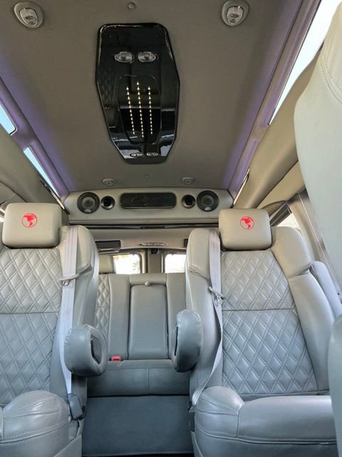 Used 2023 Chevrolet Express 2500 image 3