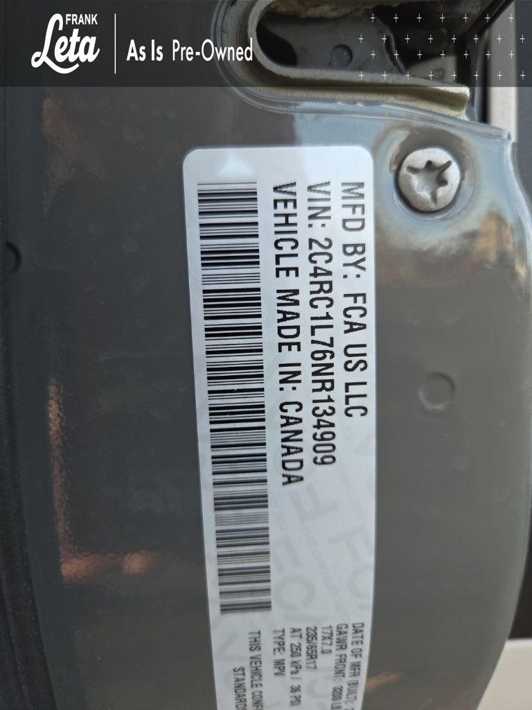 Used 2022 Chrysler Pacifica Touring-L image 34