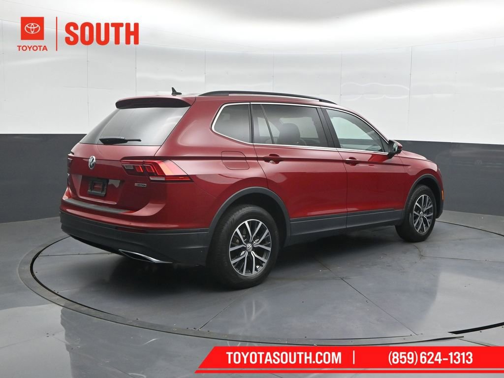 Used 2019 Volkswagen Tiguan SE AWD/4WD image 2