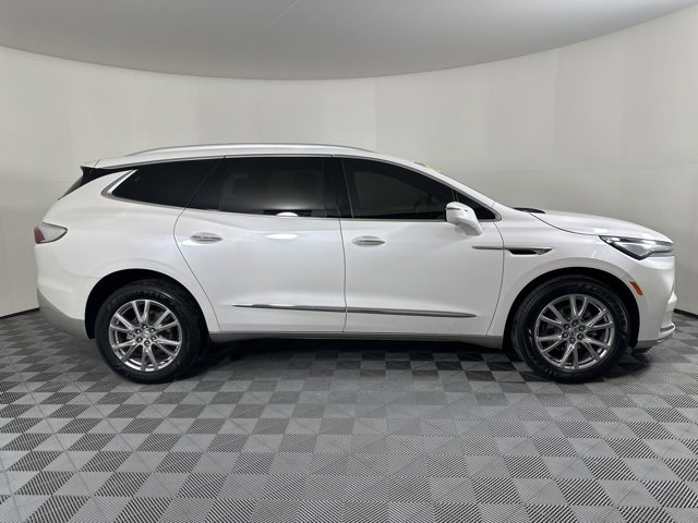 Used 2023 Buick Enclave Premium w/ Experience Buick Package image 3