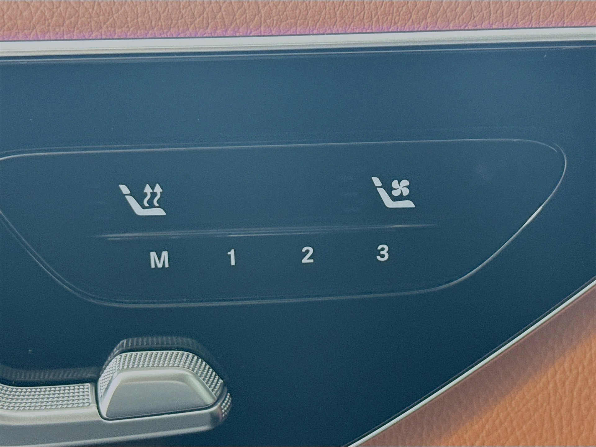 Certified 2025 Mercedes-Benz C 300 Sedan image 22