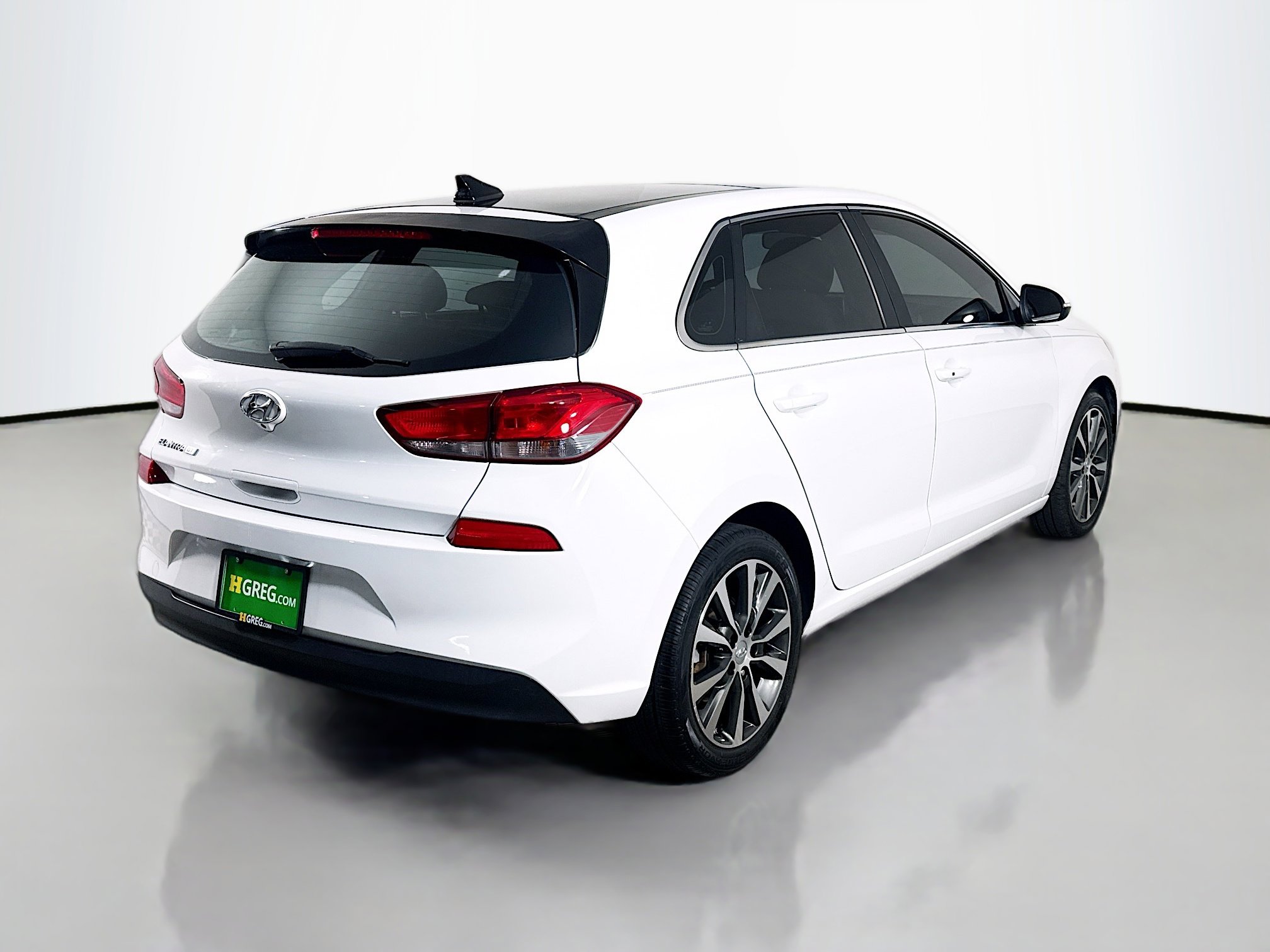 Used 2020 Hyundai Elantra GT w/ Style Package 02 image 10