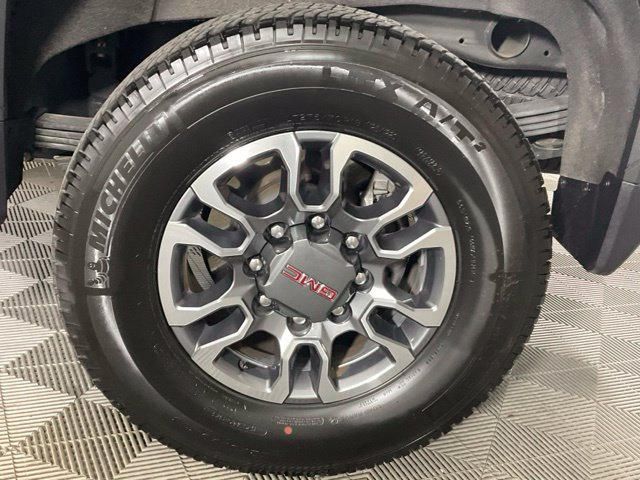 Used 2025 GMC Sierra 2500 SLT AWD/4WD image 40