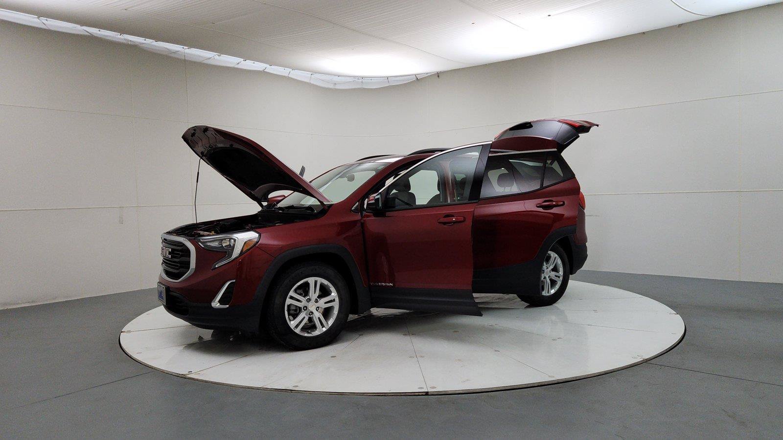 Used 2020 GMC Terrain SLE w/ Driver Convenience Package FWD image 10
