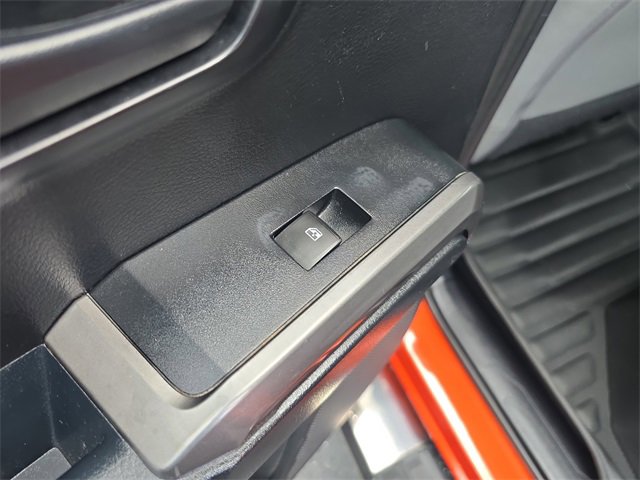 Used 2018 Toyota Tacoma SR5 image 9