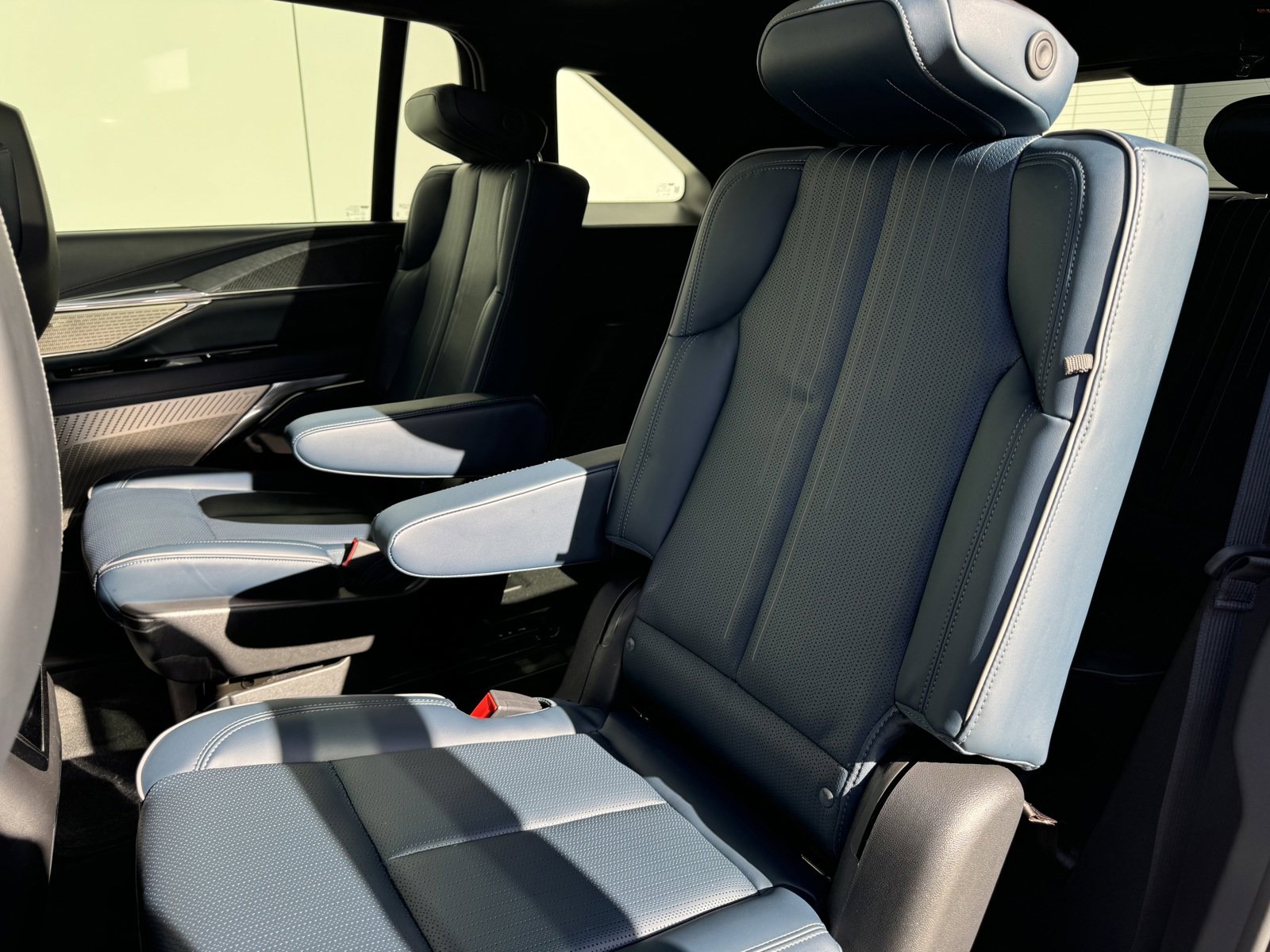 New 2025 Cadillac Escalade IQ Luxury 2 image 11