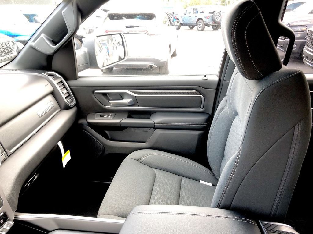 New 2026 RAM 1500 4x4 Crew Cab image 22