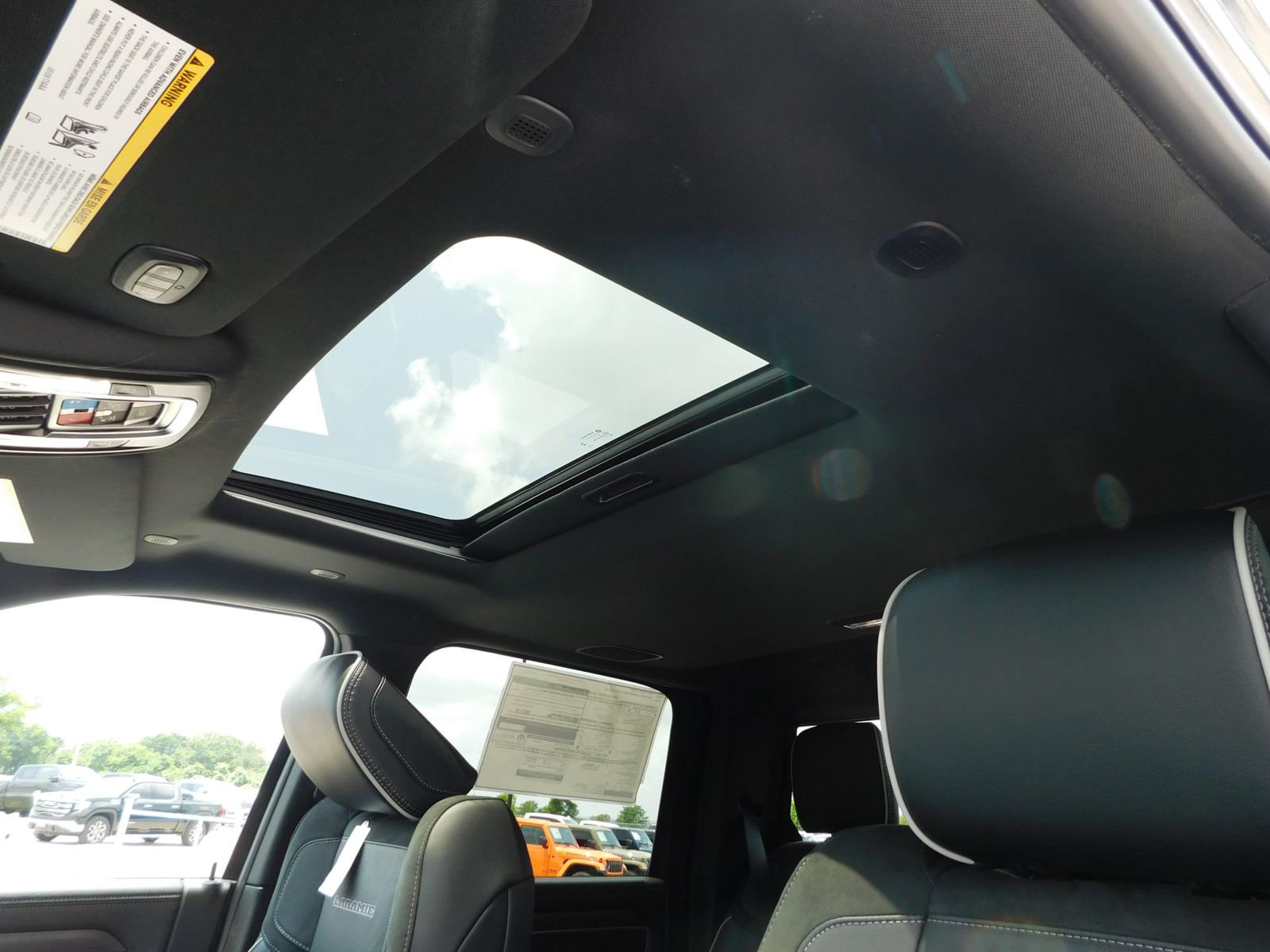 New 2025 RAM 2500 Laramie image 7