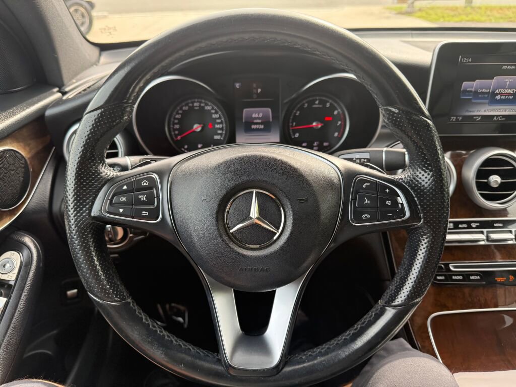Used 2017 Mercedes-Benz GLC 300 4MATIC image 11