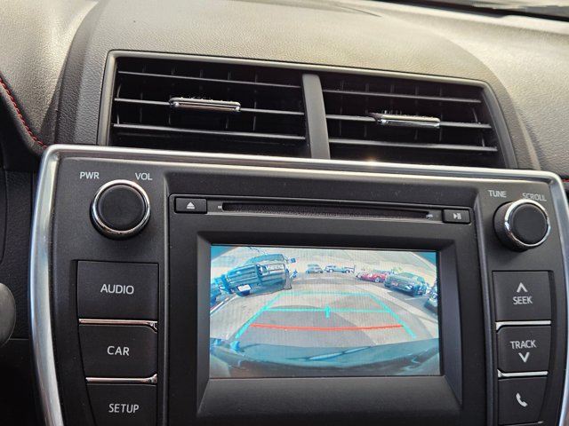Used 2015 Toyota Camry SE FWD image 14