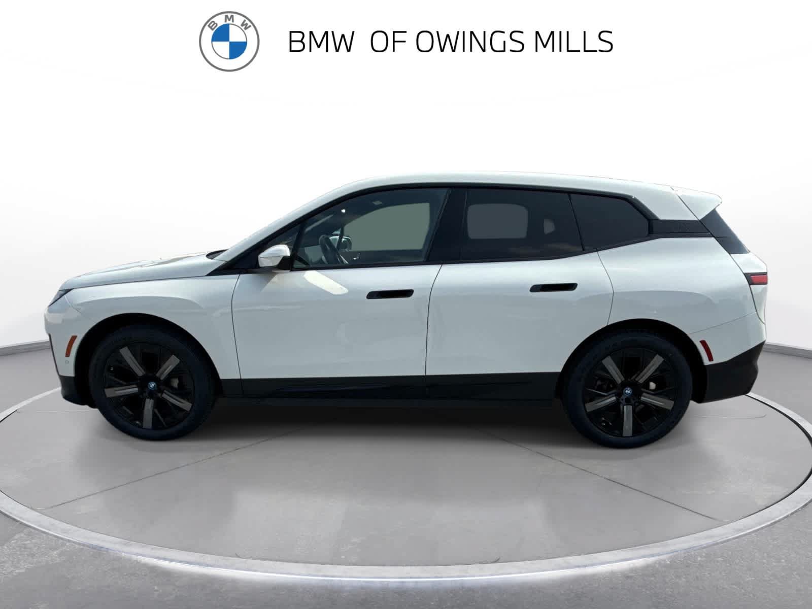 Used 2024 BMW iX xDrive50 AWD/4WD image 5