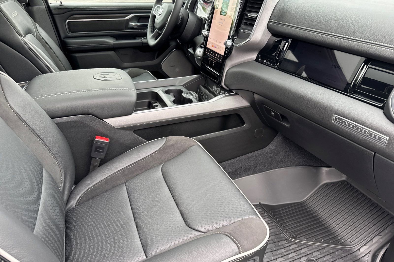 New 2026 RAM 1500 Laramie w/ Night Edition image 18