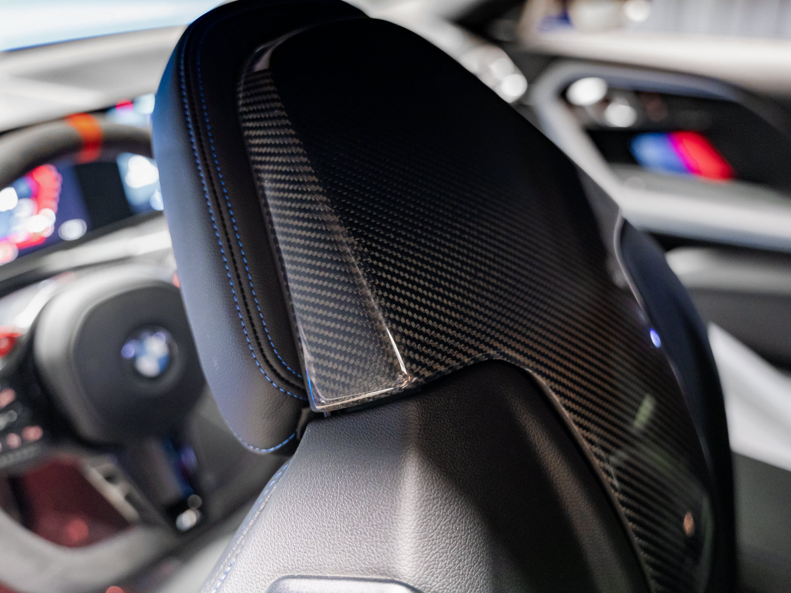 Used 2025 BMW M2 w/ Lighting Package RWD image 6