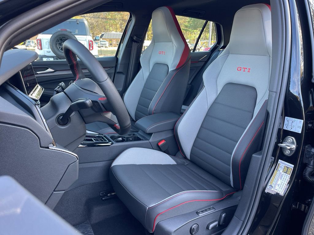 New 2026 Volkswagen GTI SE FWD image 17