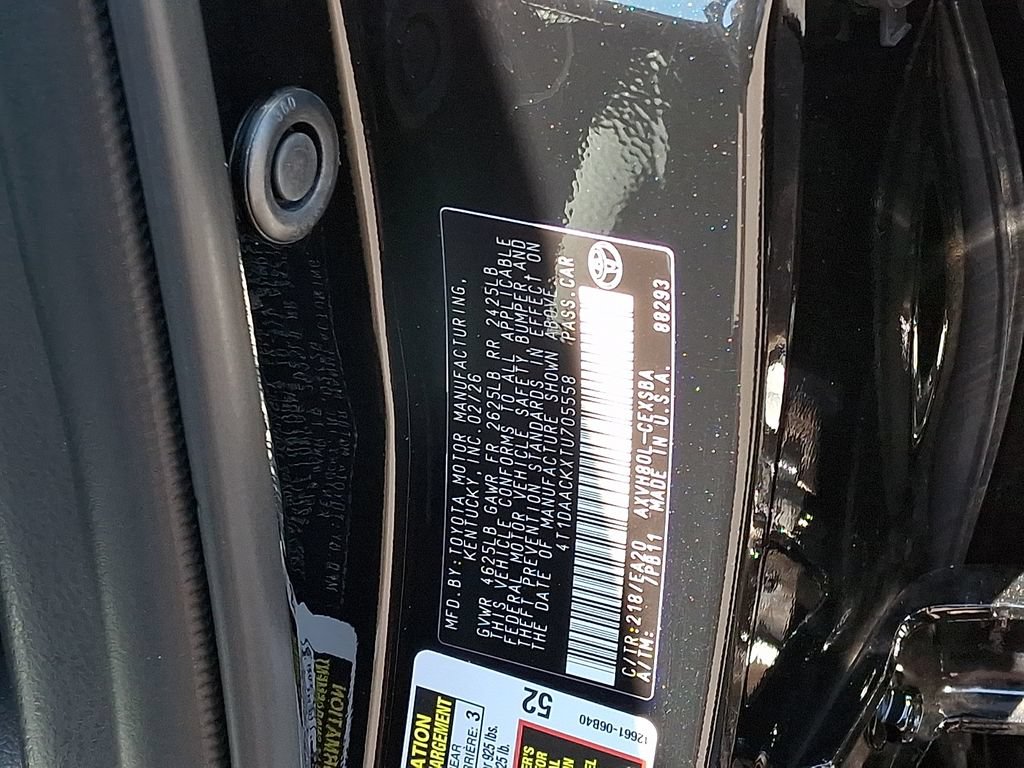 Used 2026 Toyota Camry Hybrid FWD image 28