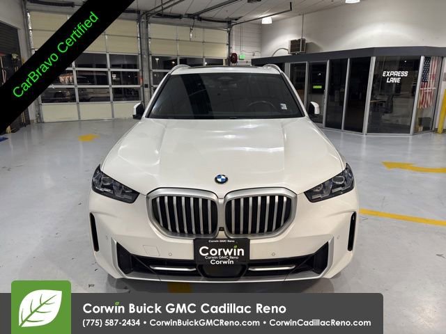 Used 2024 BMW X5 xDrive40i AWD/4WD image 2