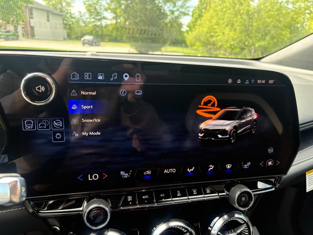 New 2026 Chevrolet Blazer EV LT FWD image 2