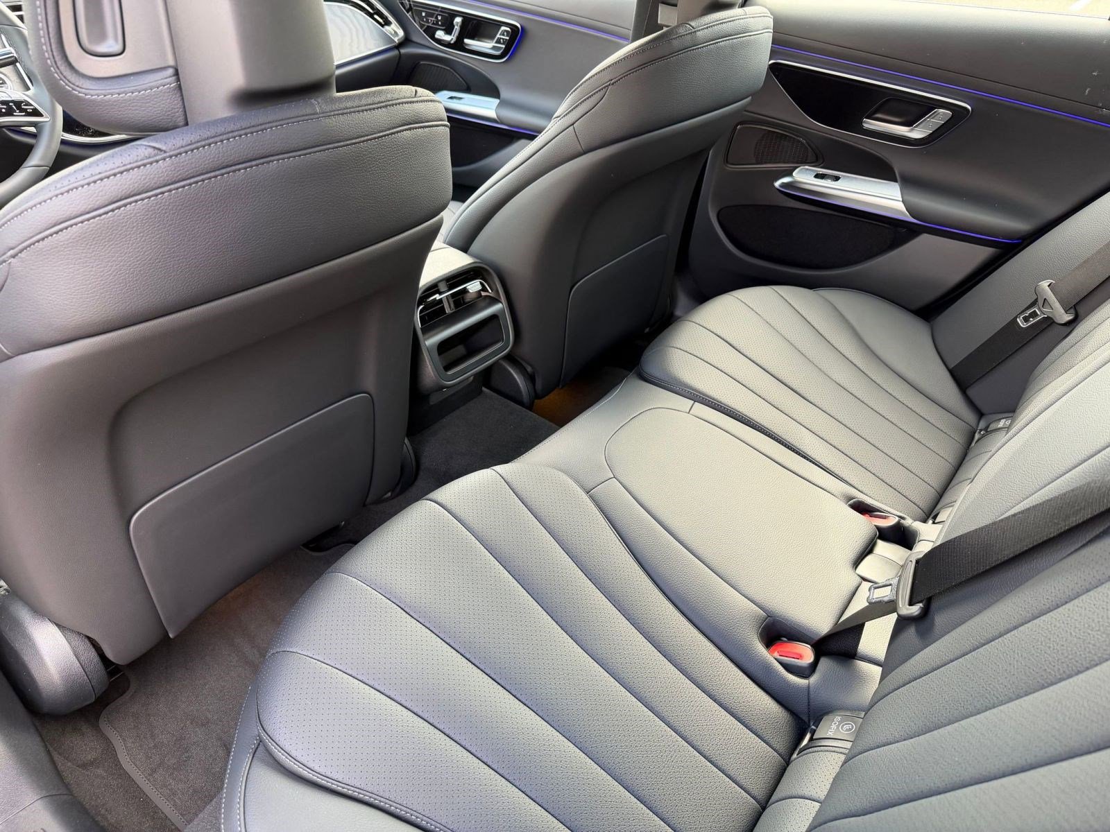 Used 2026 Mercedes-Benz E 350 Sedan image 21