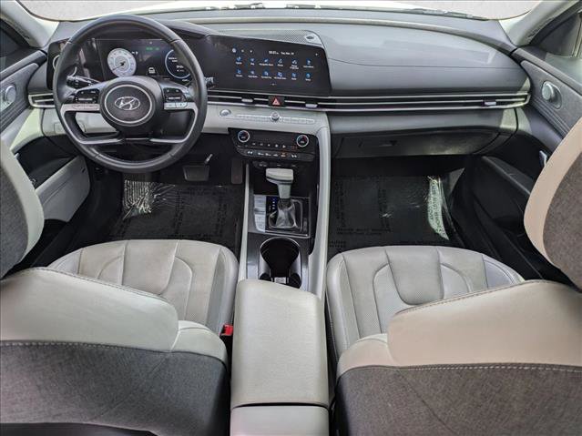 Used 2023 Hyundai Elantra Limited FWD image 19