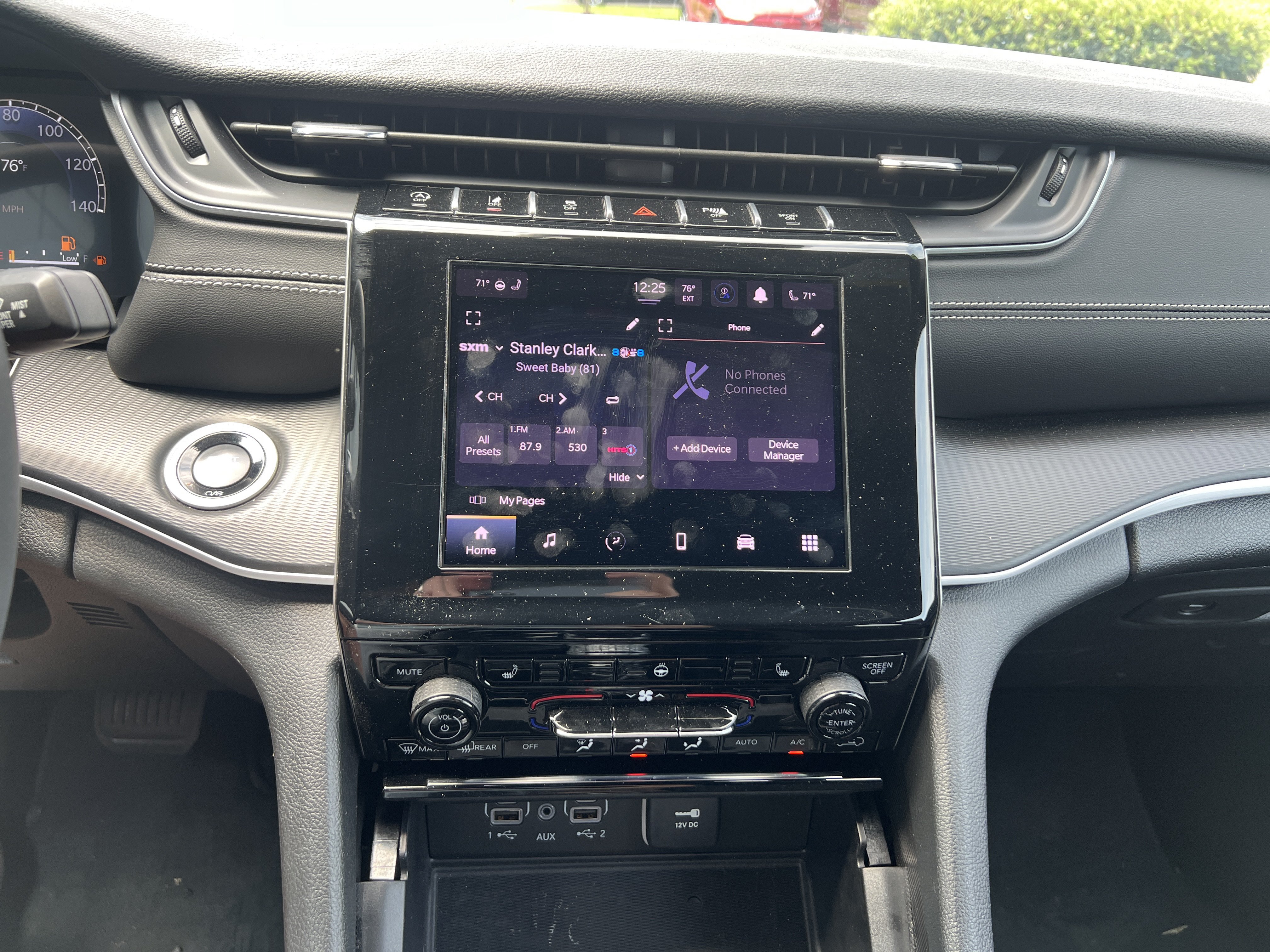 Certified 2025 Jeep Grand Cherokee Laredo X w/ Luxury Tech Group I AWD/4WD image 24