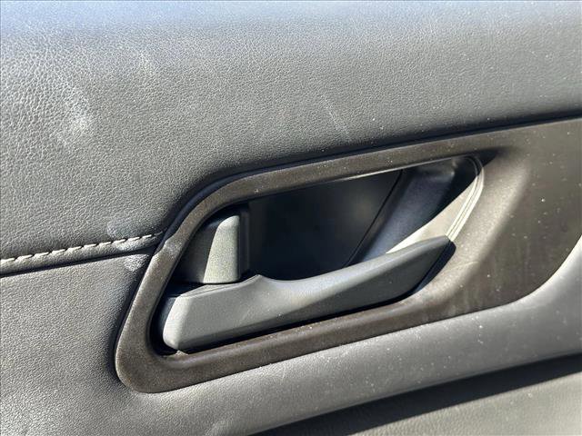 Used 2024 Nissan Pathfinder SV image 17