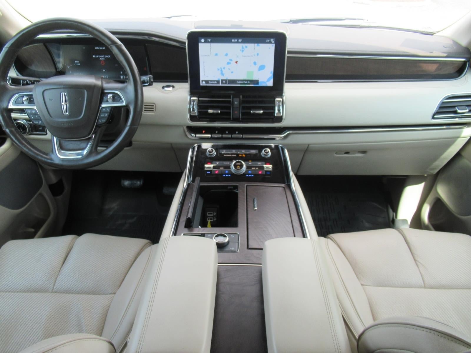 Used 2019 Lincoln Navigator Reserve AWD/4WD image 12
