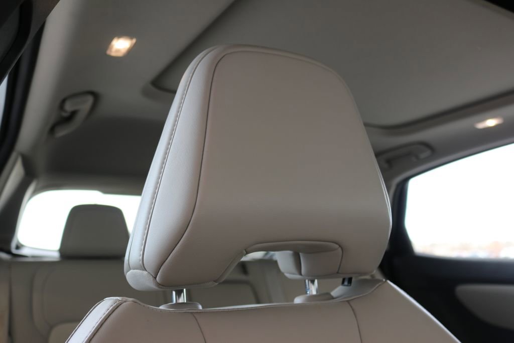 Used 2023 Nissan Ariya AWD image 40