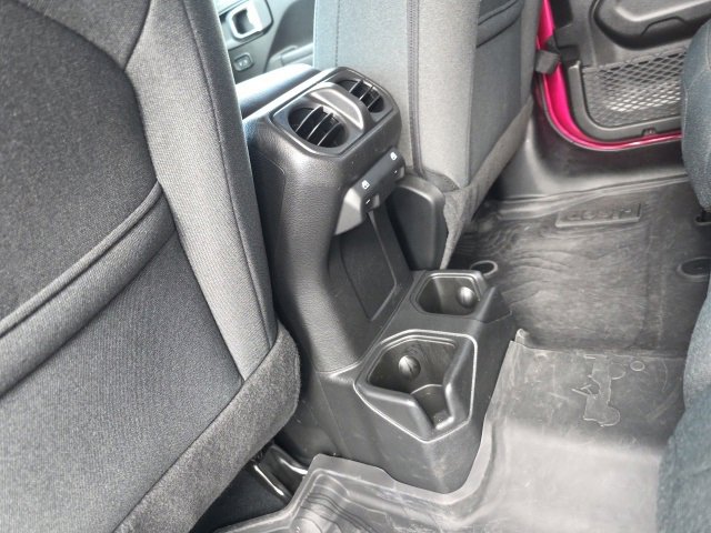 Used 2024 Jeep Wrangler Sport S image 32