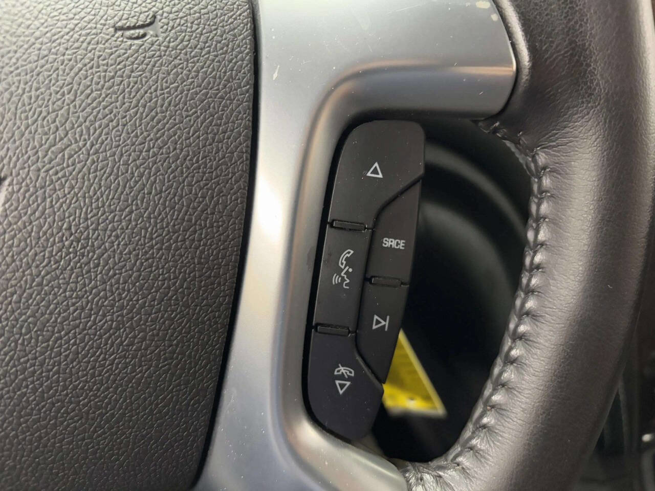 Used 2016 Chevrolet Traverse LT w/ Style and Technology Package image 35
