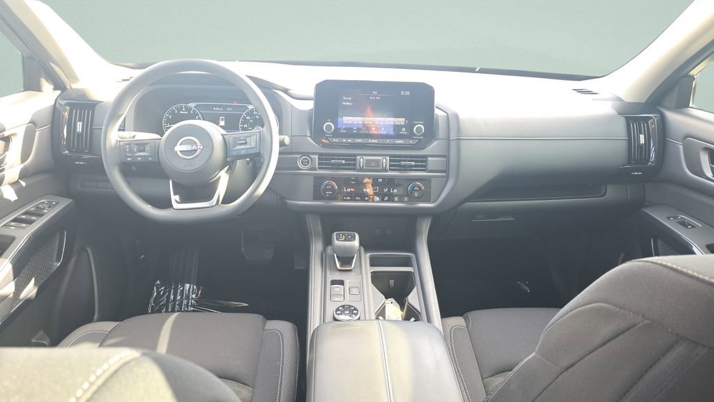Used 2023 Nissan Pathfinder S AWD/4WD image 14