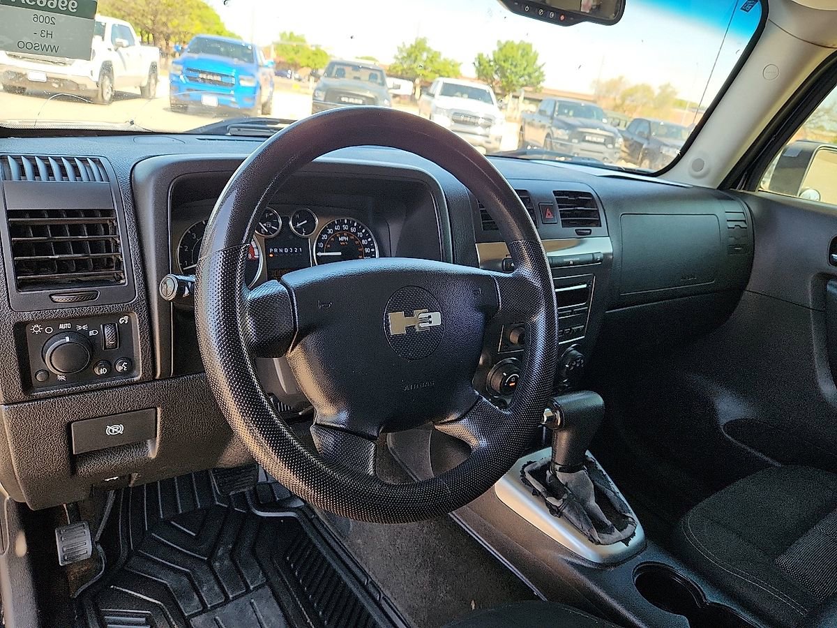 Used 2006 HUMMER H3 AWD/4WD image 6