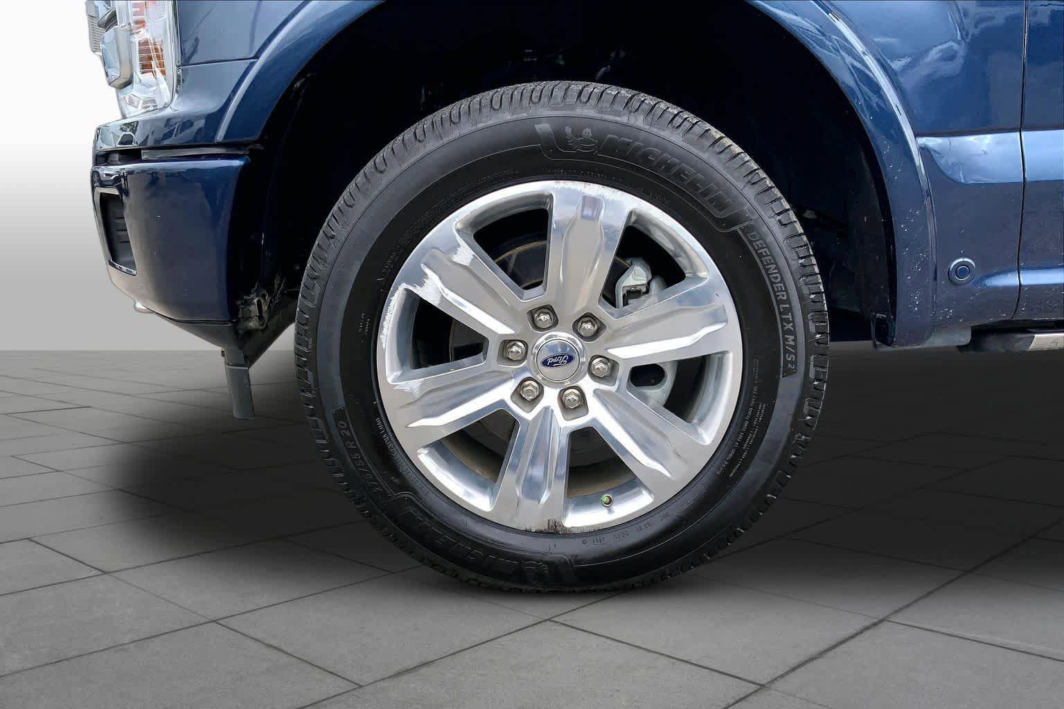 Used 2019 Ford F150 Platinum w/ Equipment Group 701A Luxury image 11