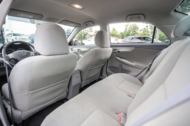 Used 2010 Toyota Corolla LE FWD image 50
