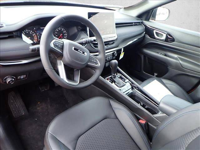 New 2026 Jeep Compass Latitude AWD/4WD image 11