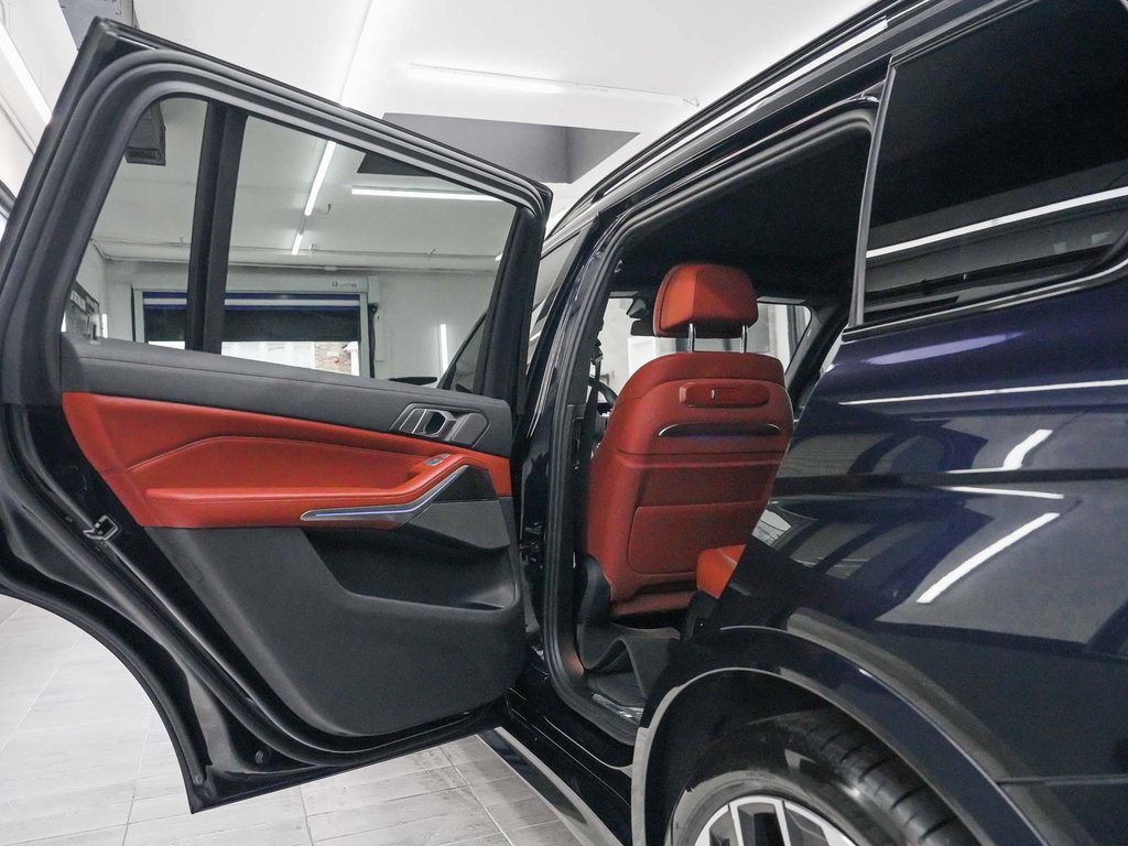 Used 2023 BMW X7 M60i w/ Executive Package image 13