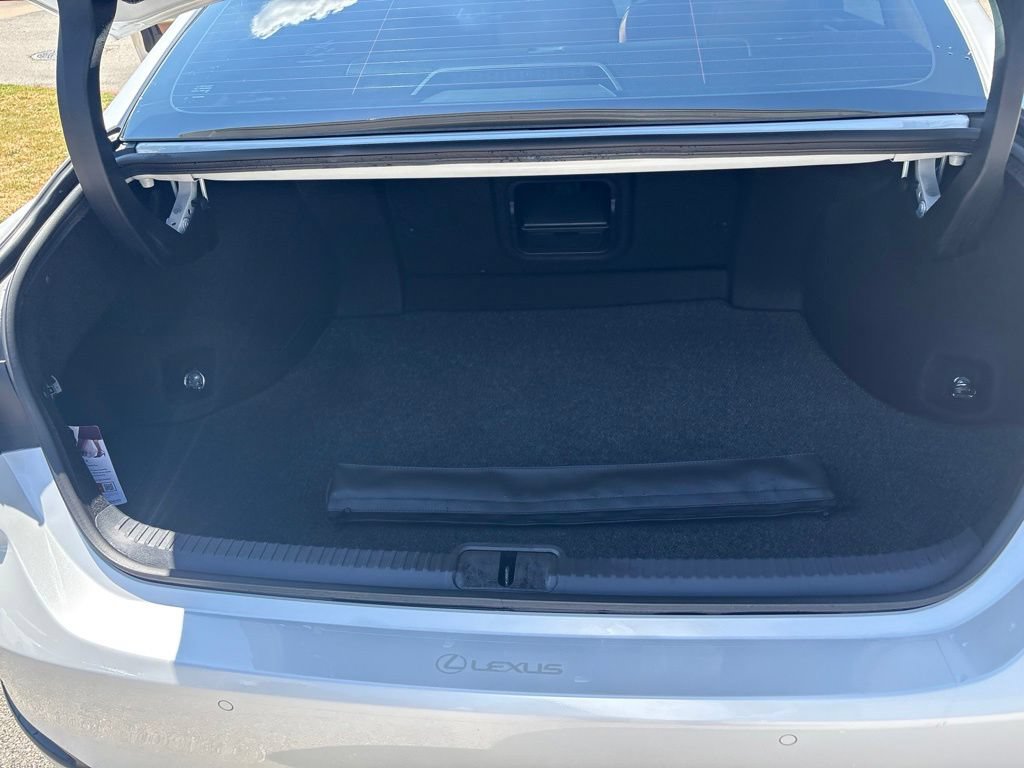 Certified 2024 Lexus ES 300h Ultra Luxury FWD image 21