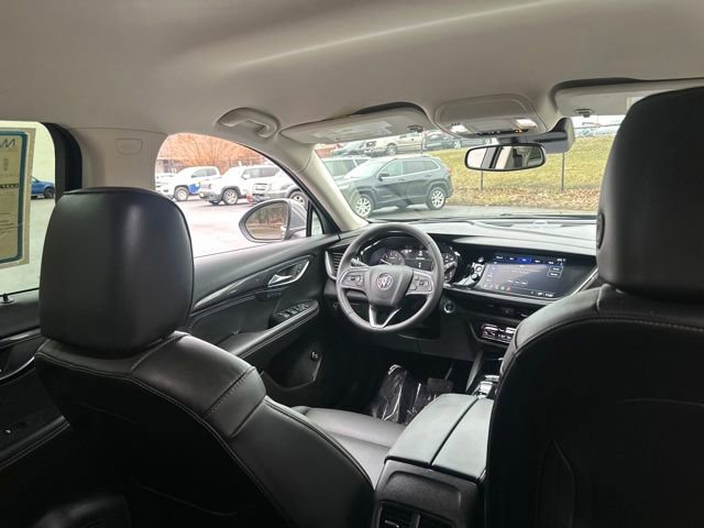 Used 2023 Buick Envision Essence image 18