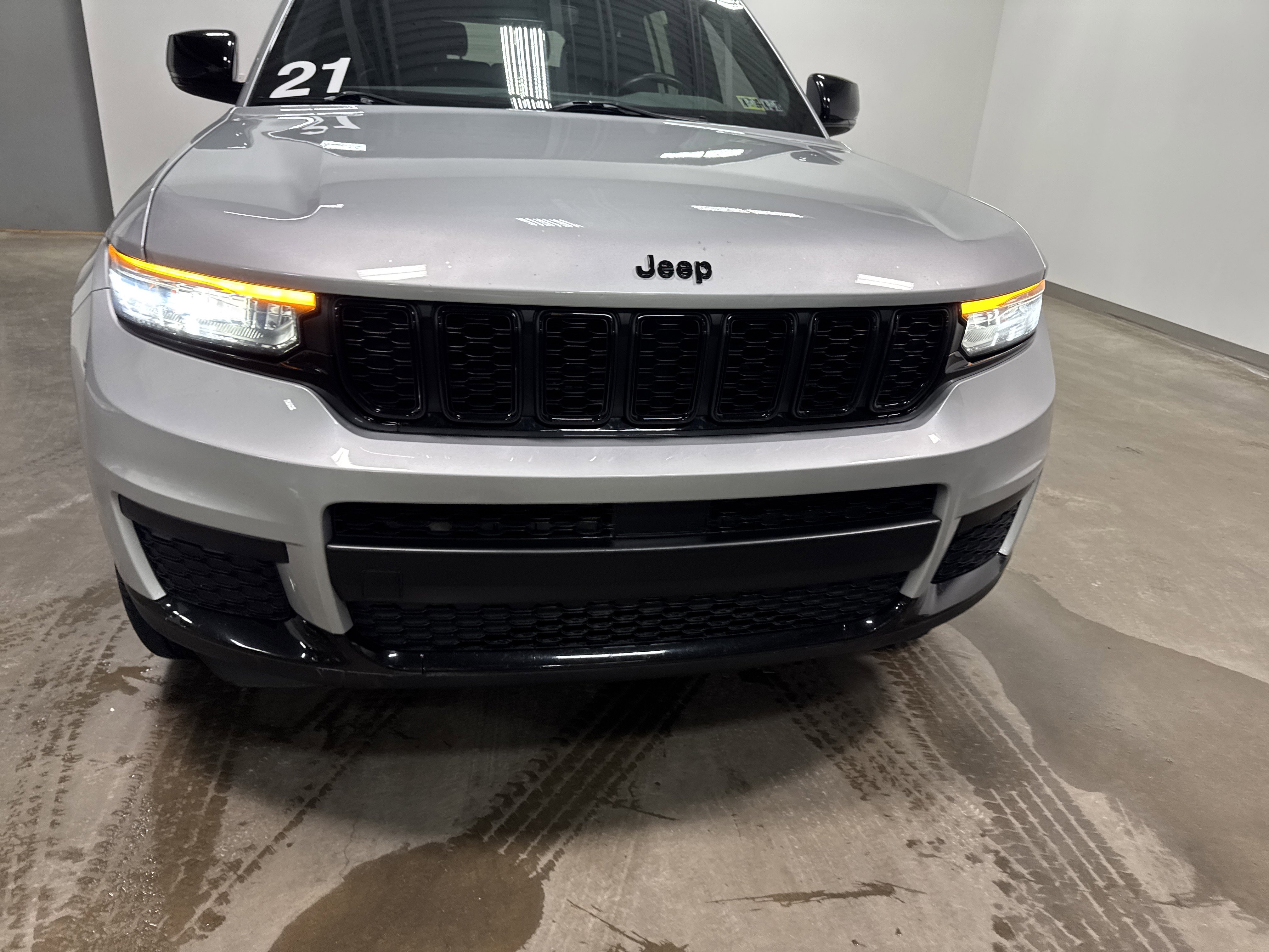 Used 2021 Jeep Grand Cherokee L Altitude image 8
